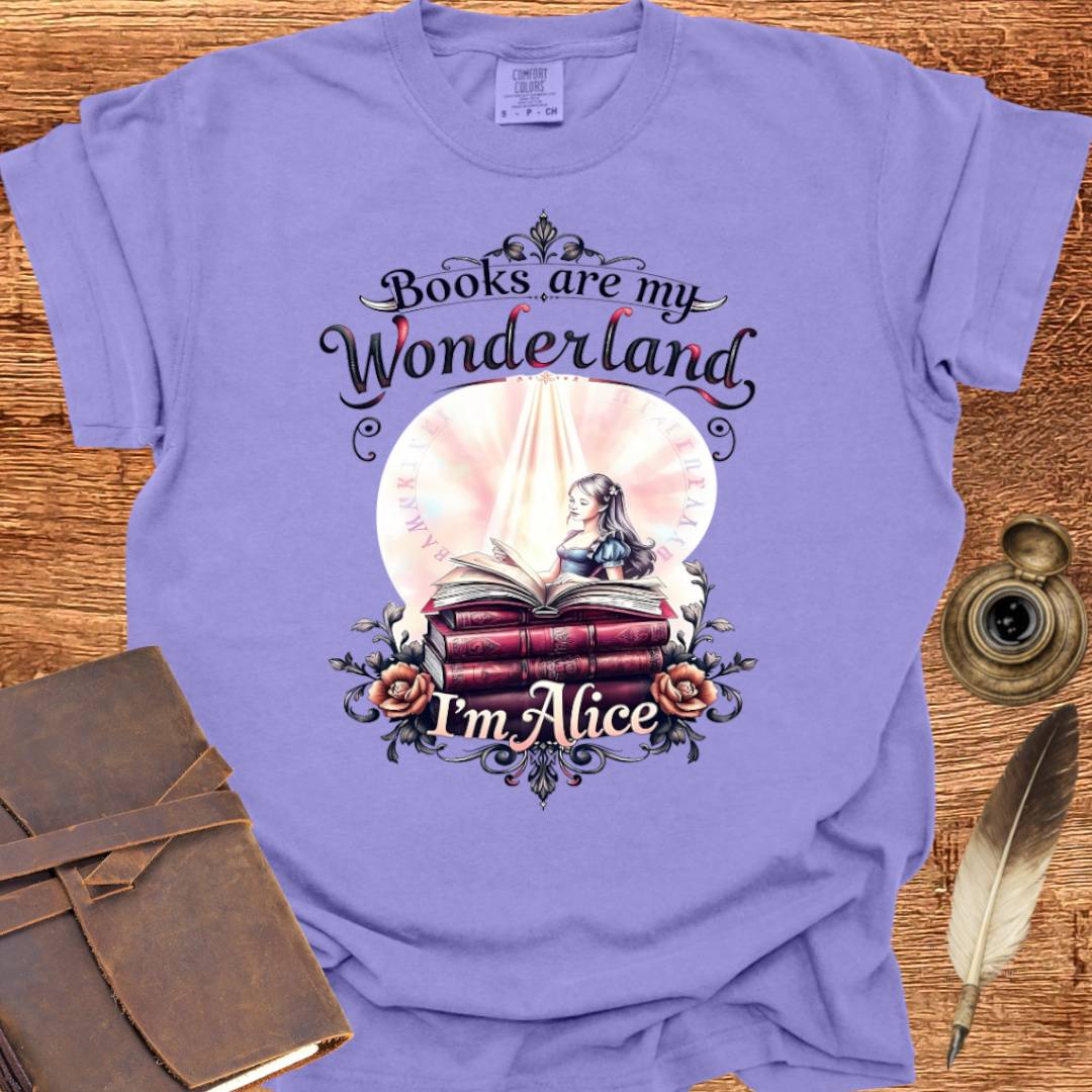 Books are my Wonderland - Writing T-shirt