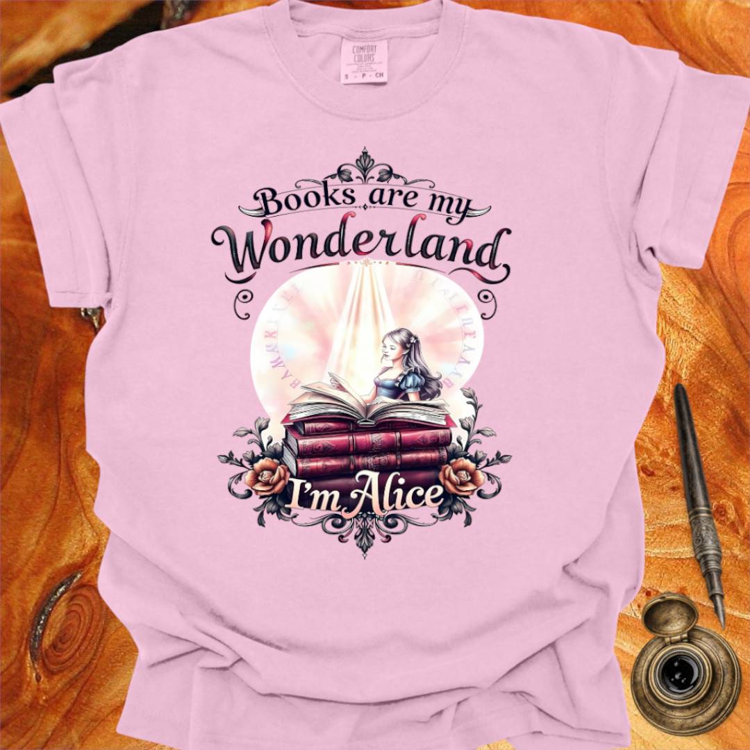 Books are my Wonderland - Writing T-shirt